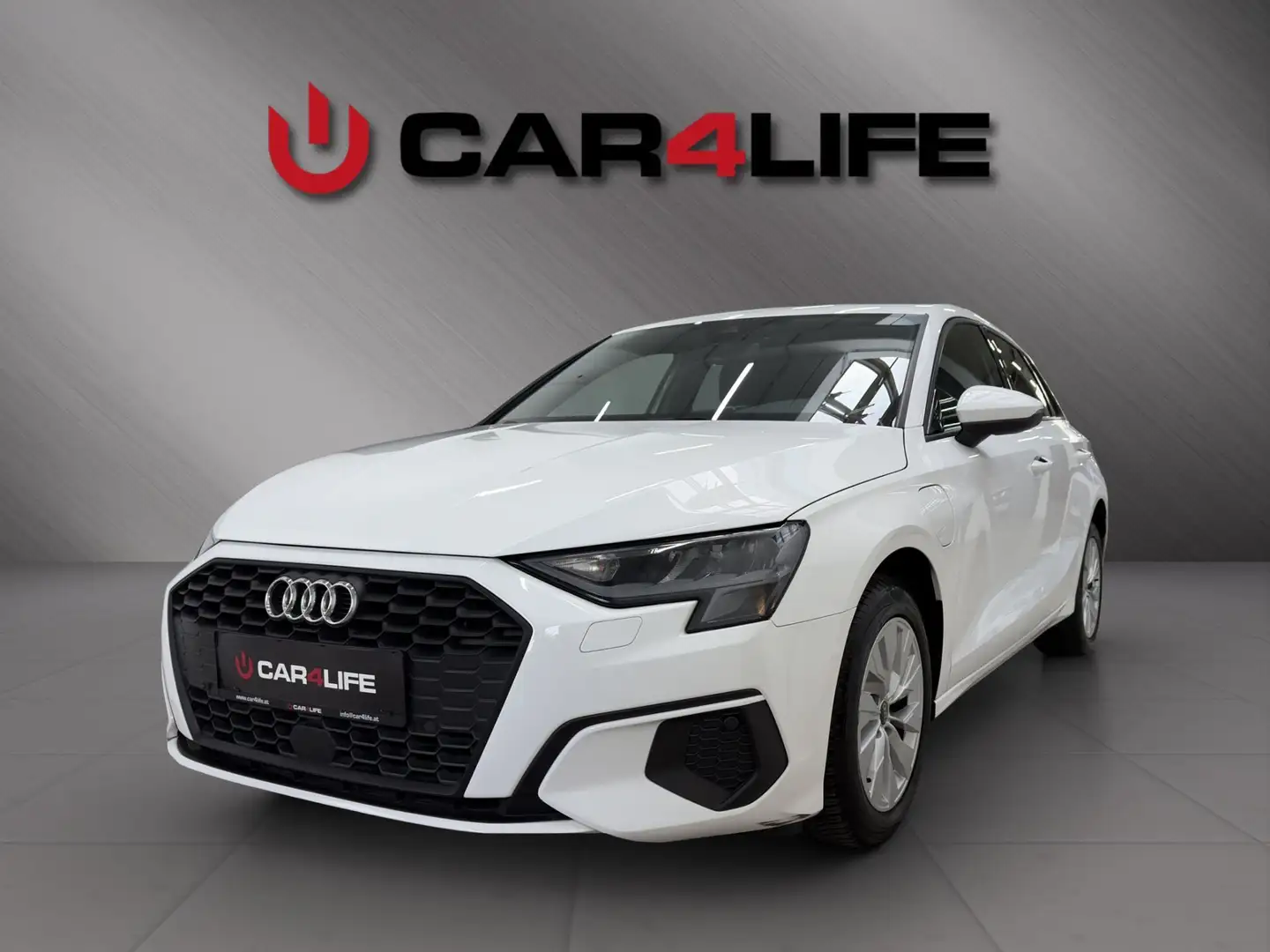 Audi A3 SB 40 TFSI e Weiß - 1