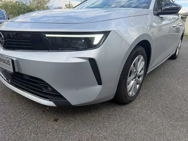 Opel Astra view 21