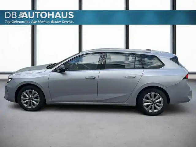 Opel Astra view 7