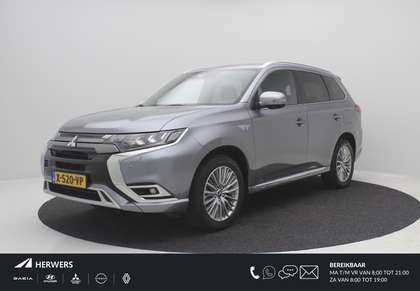 Mitsubishi Outlander 2.4 PHEV Instyle Automaat / Adaptieve Cruise Contr