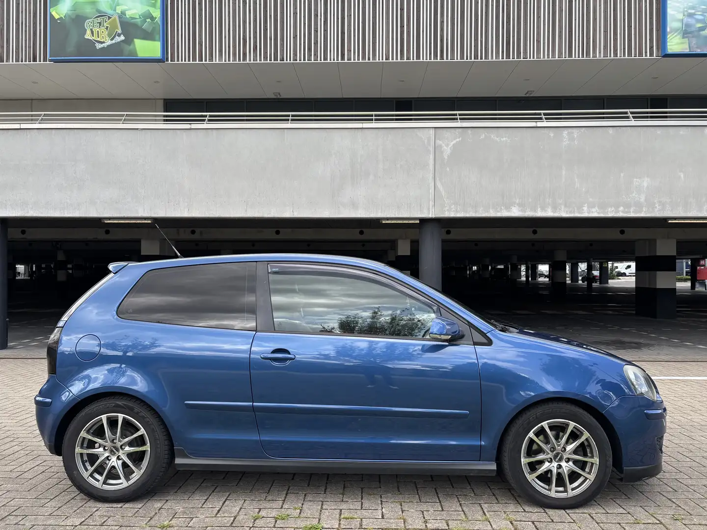 Volkswagen Polo Vw polo 1.2 essence 64ch - 2