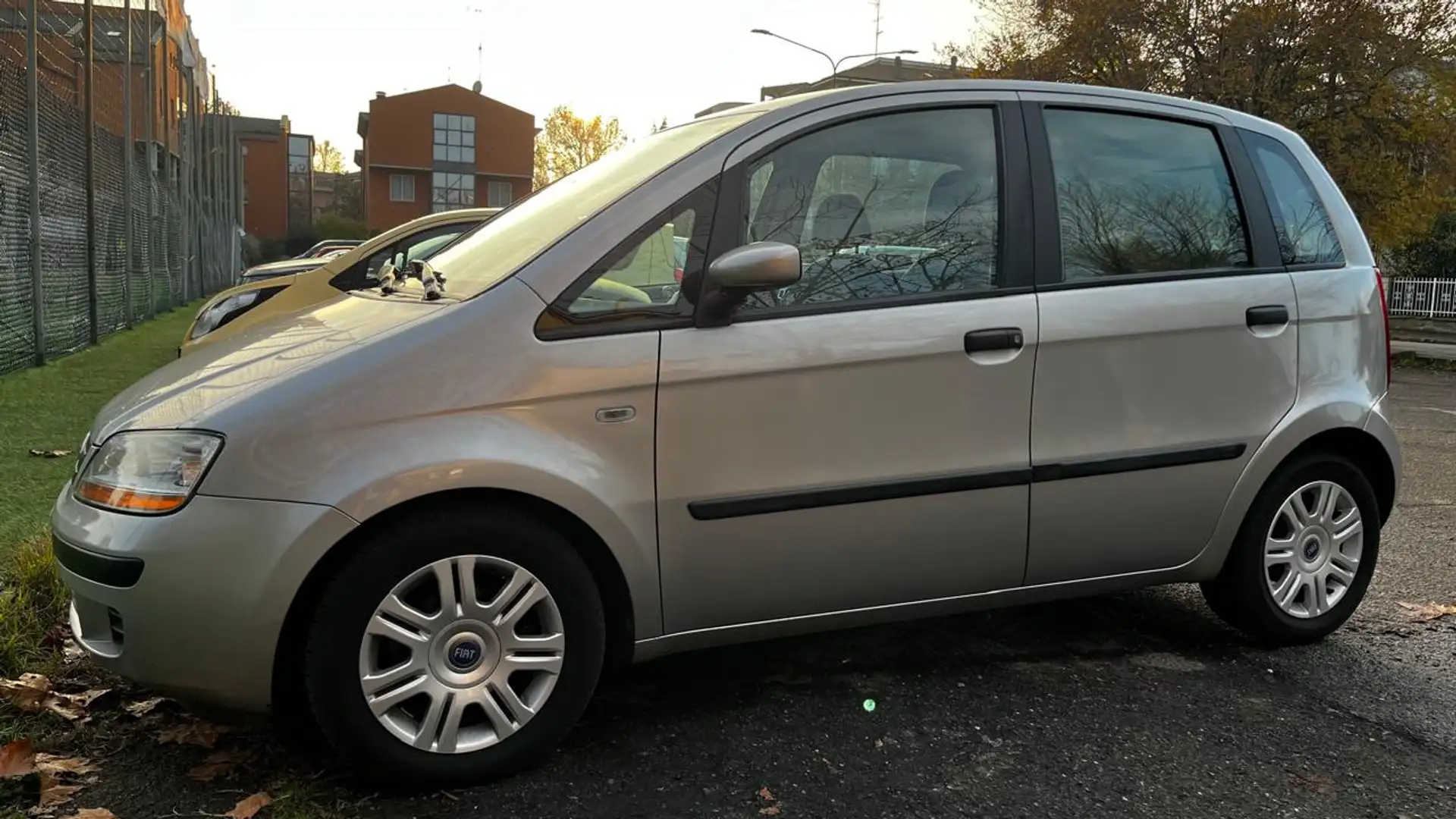 Fiat Idea Idea 1.4 16v Actual Argento - 1