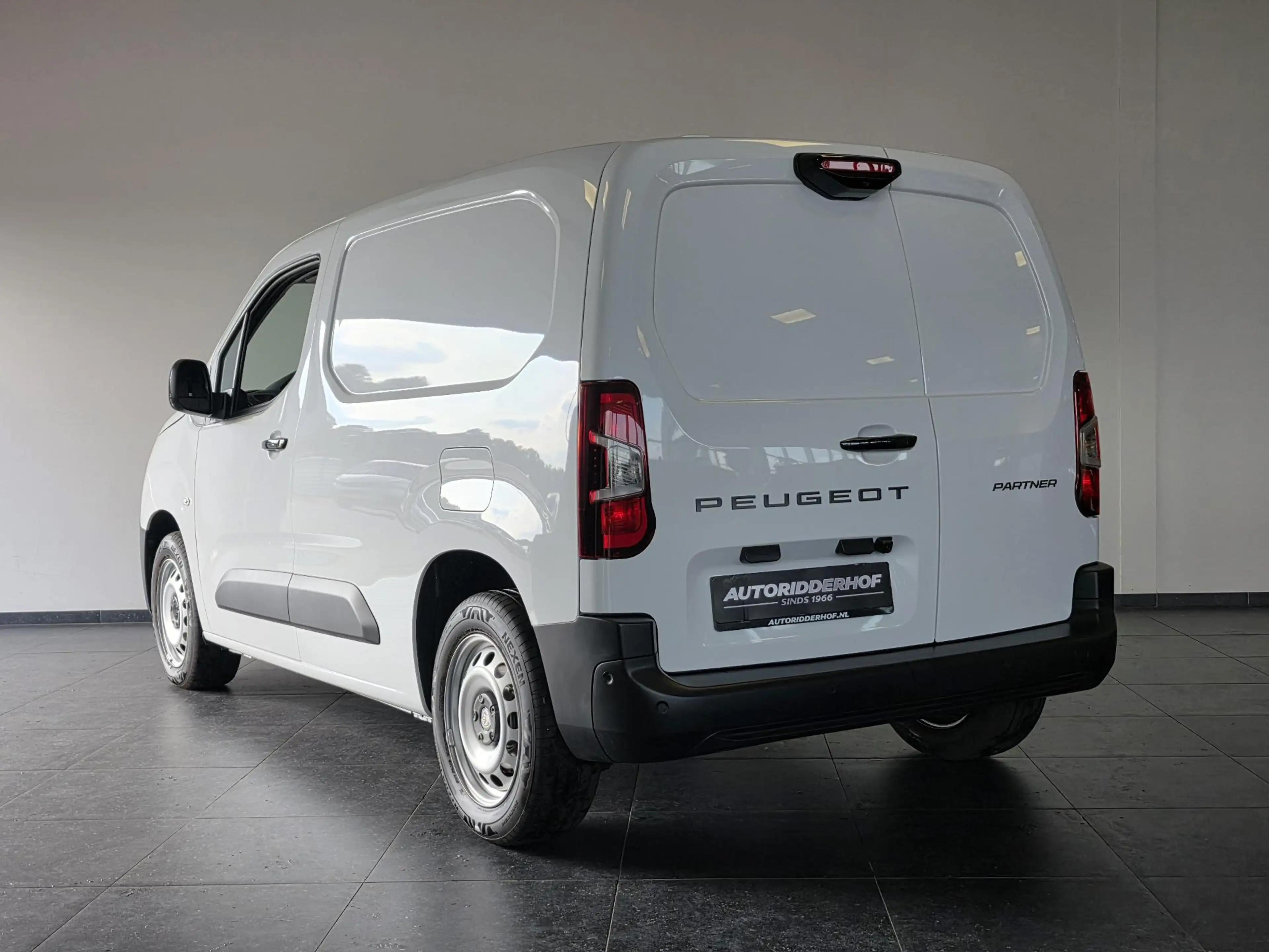 Peugeot Partner L1 1.5 BlueHDi 130 EAT8 S&S | Incl. BPM | Bomvol | — photo 14