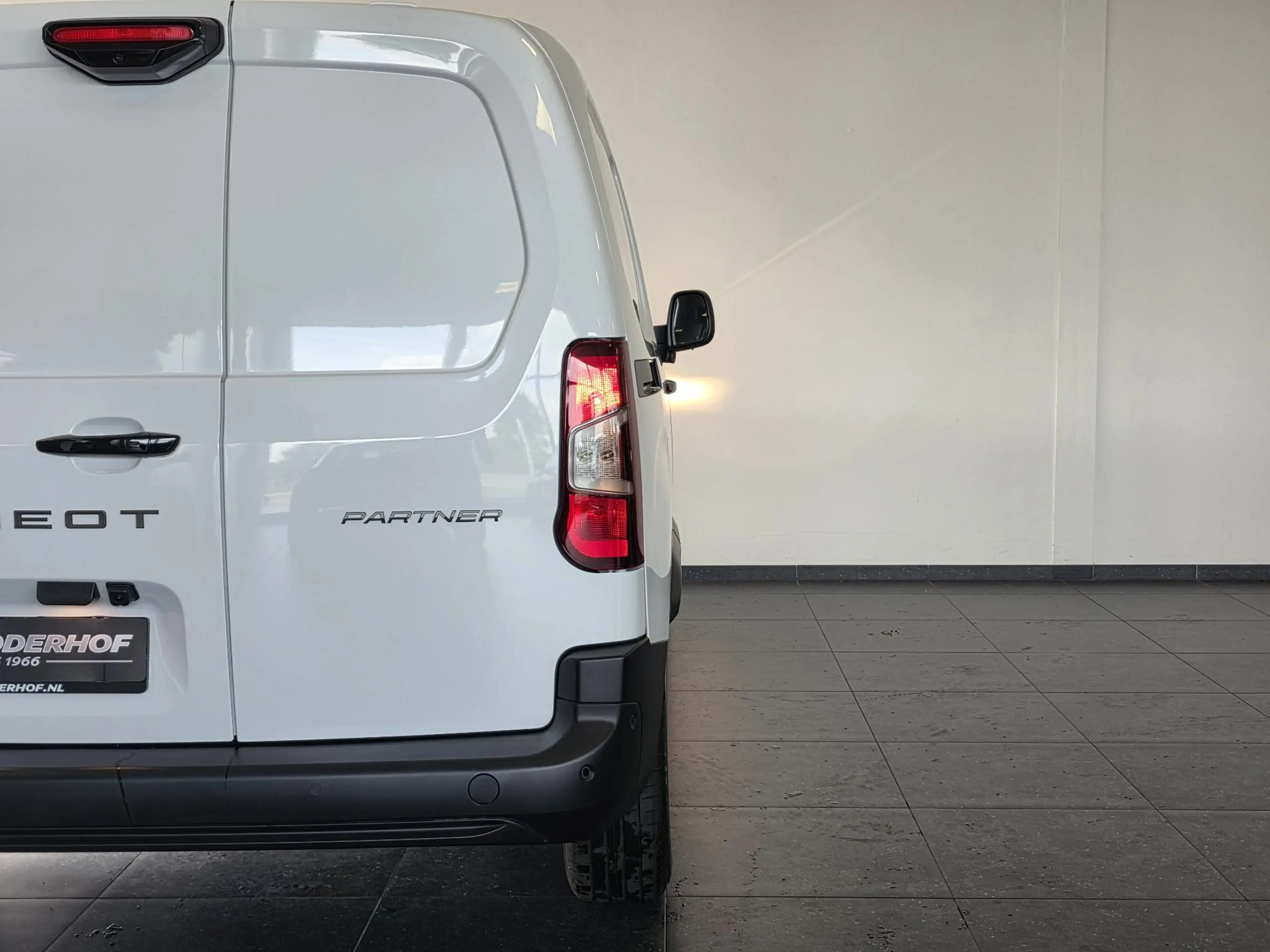 Peugeot Partner L1 1.5 BlueHDi 130 EAT8 S&S | Incl. BPM | Bomvol | — photo 11