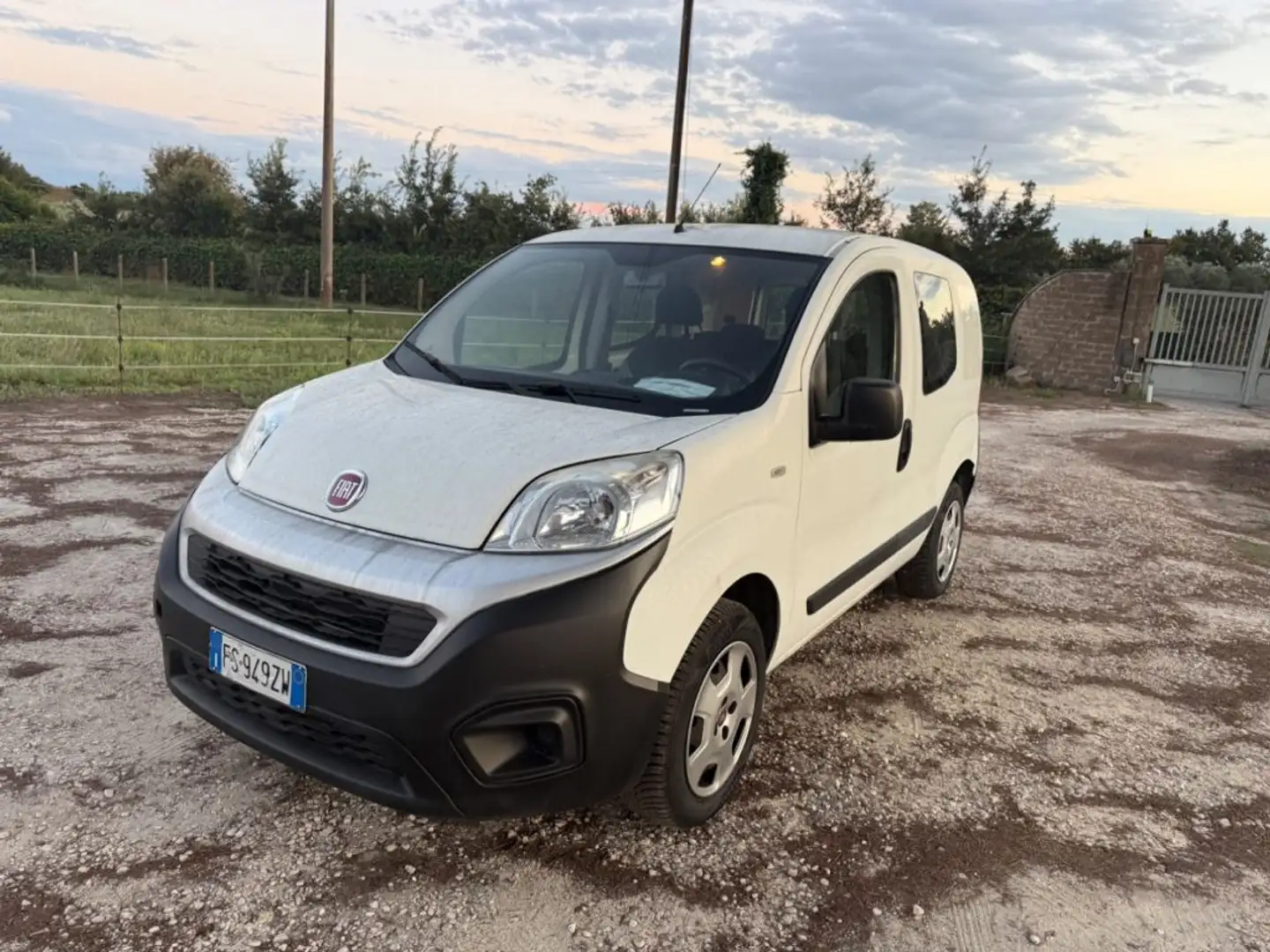 Fiat Fiorino 1.4 77CV AUTOVETTURA 5 POSTI Weiß - 1
