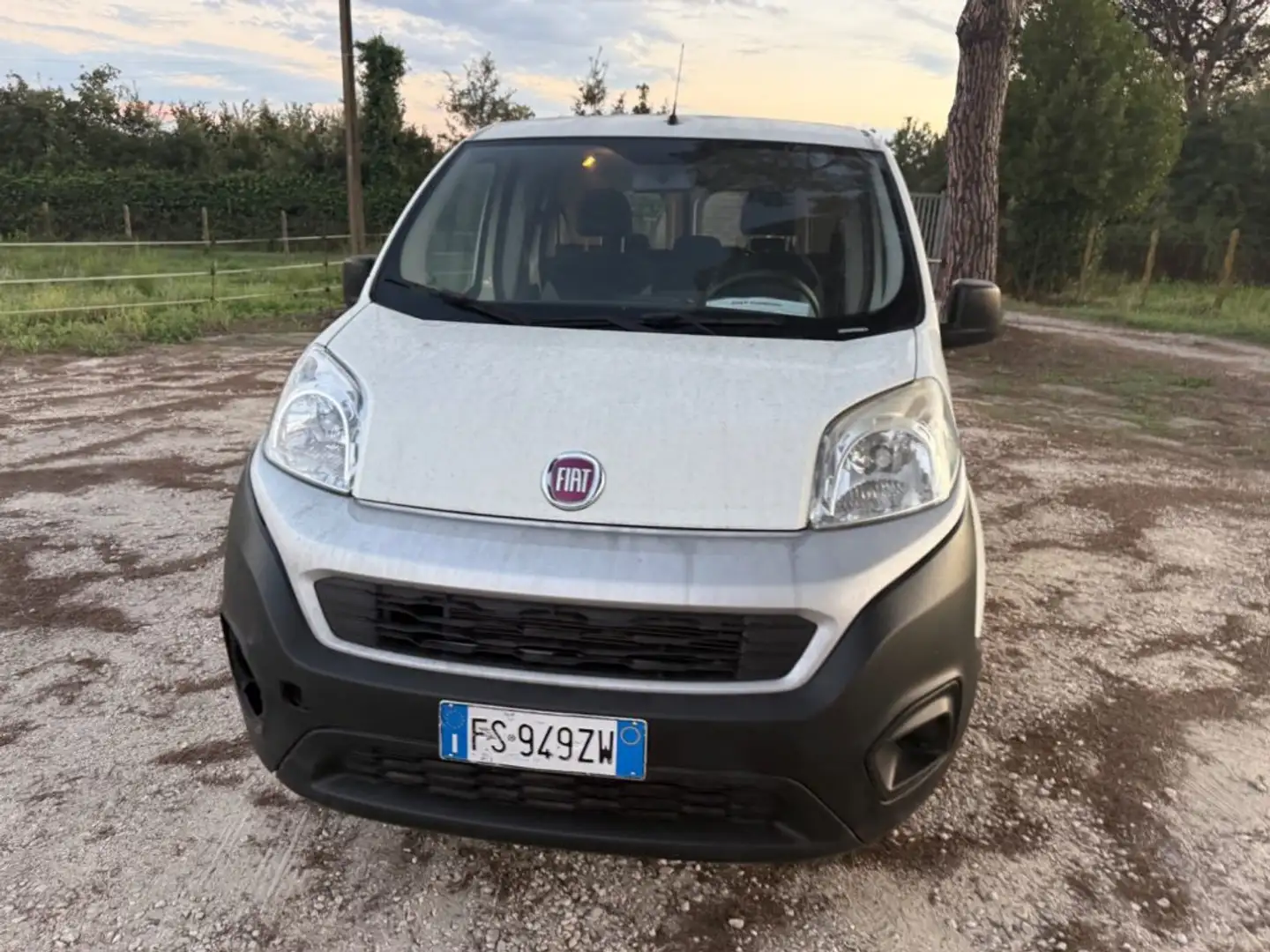 Fiat Fiorino 1.4 77CV AUTOVETTURA 5 POSTI Weiß - 2