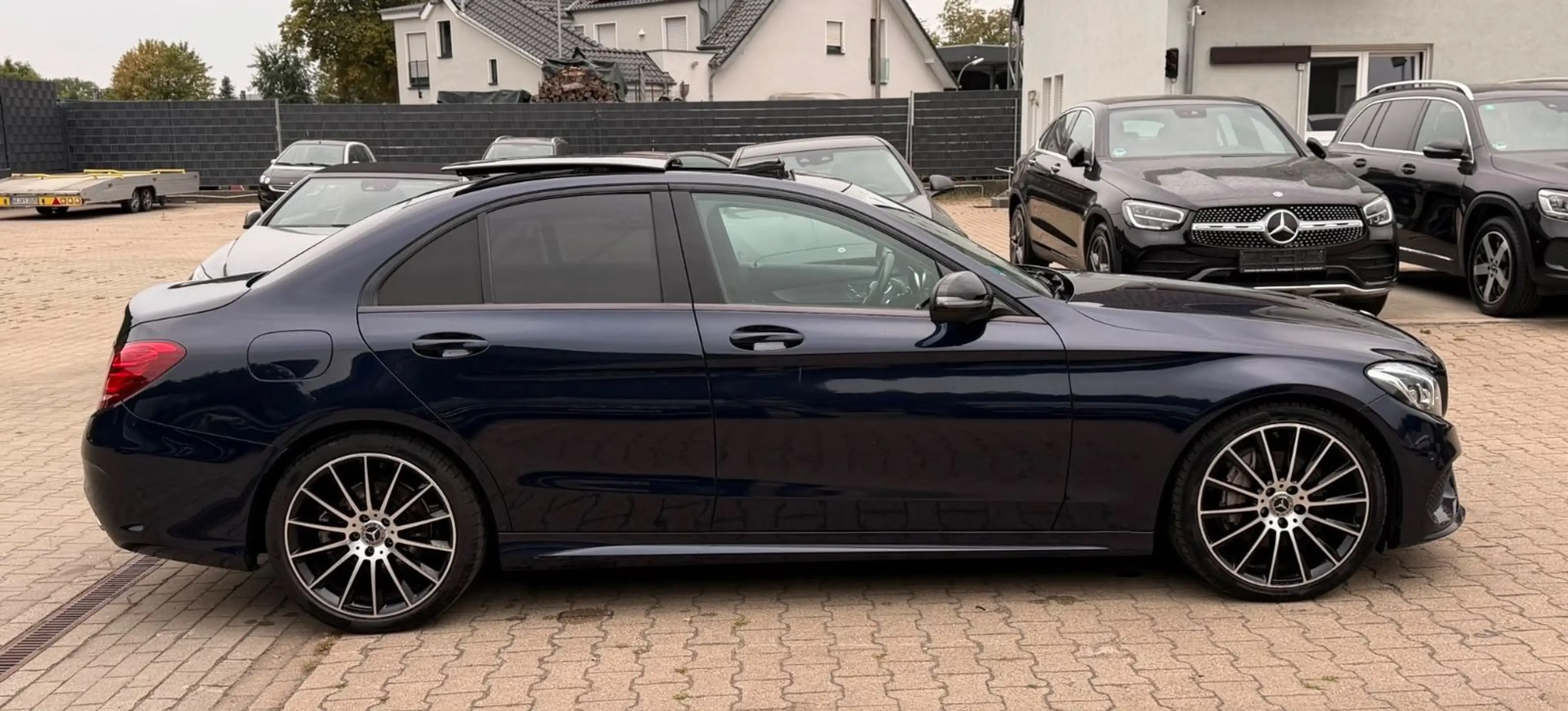 Mercedes-Benz C 180 d AMG LINE EDITION C-PANODACH-LEDER-360°CAM — photo 7