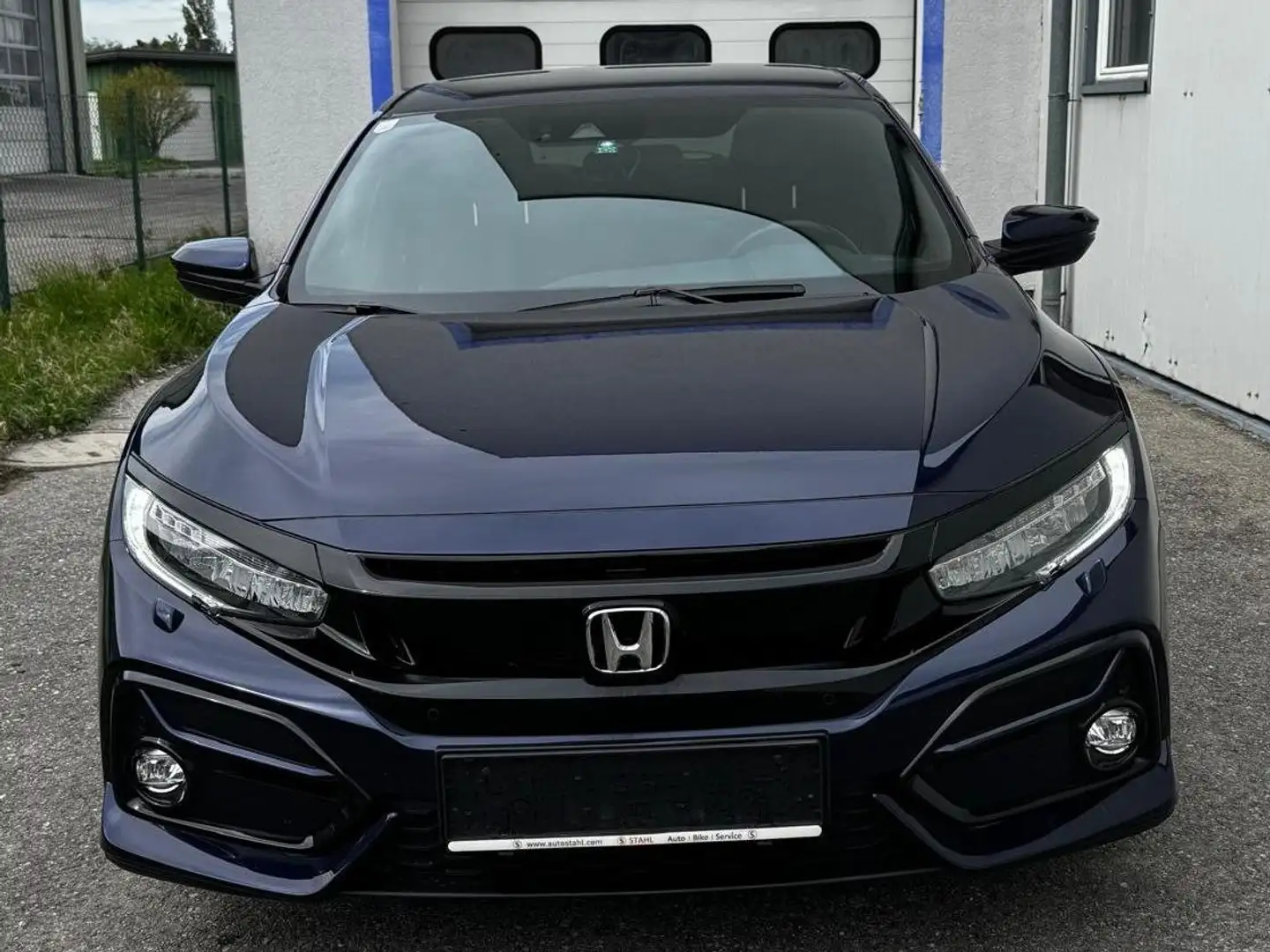 Honda Civic 1,0 VTEC Turbo Elegance CVT Aut. Blau - 2