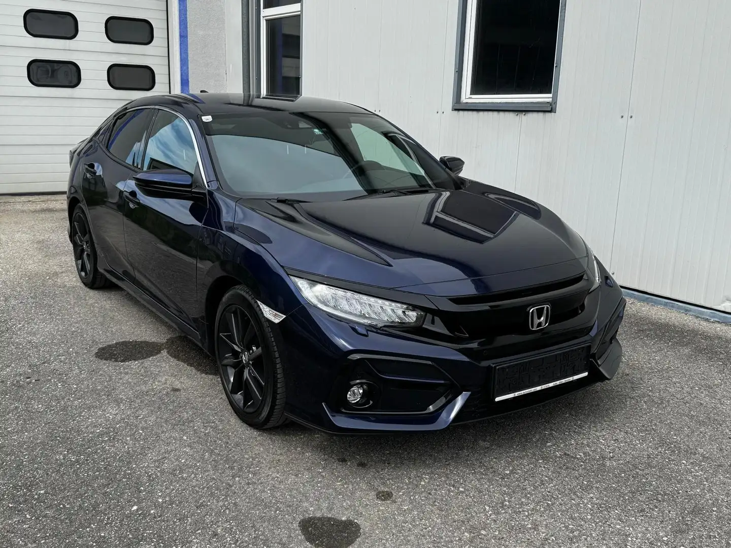 Honda Civic 1,0 VTEC Turbo Elegance CVT Aut. Blau - 1
