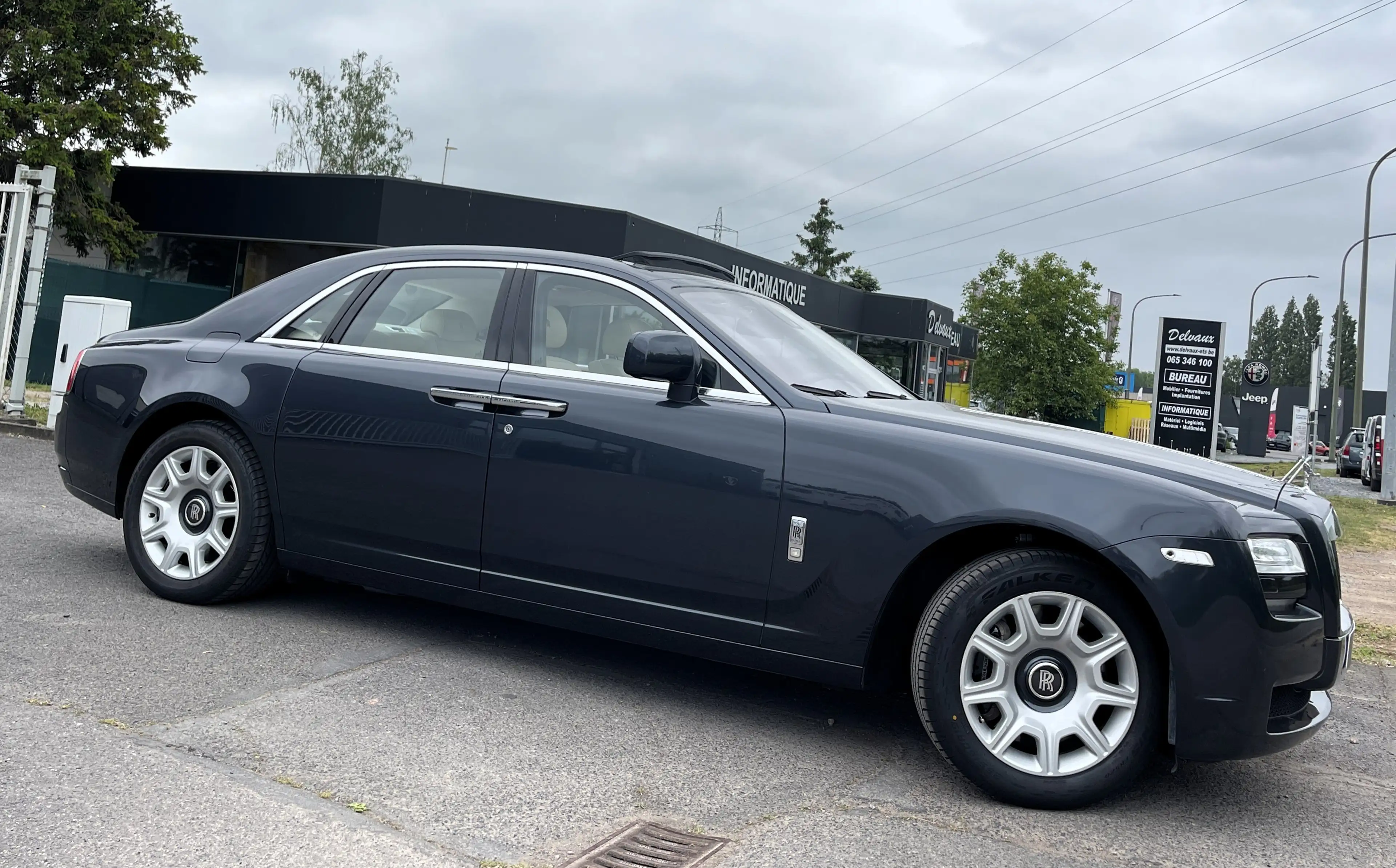 Rolls-Royce Ghost V12 FIRST OWNER/FULL HISTORY/SOFTCLOSE/CAMERA/PANO — photo 8