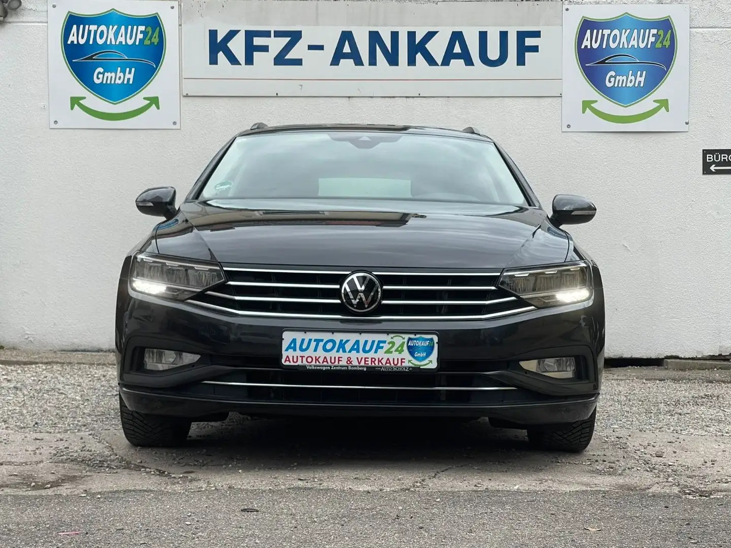 Volkswagen Passat Variant Business*NAVI*PDC*AHK*LED* Gris - 2
