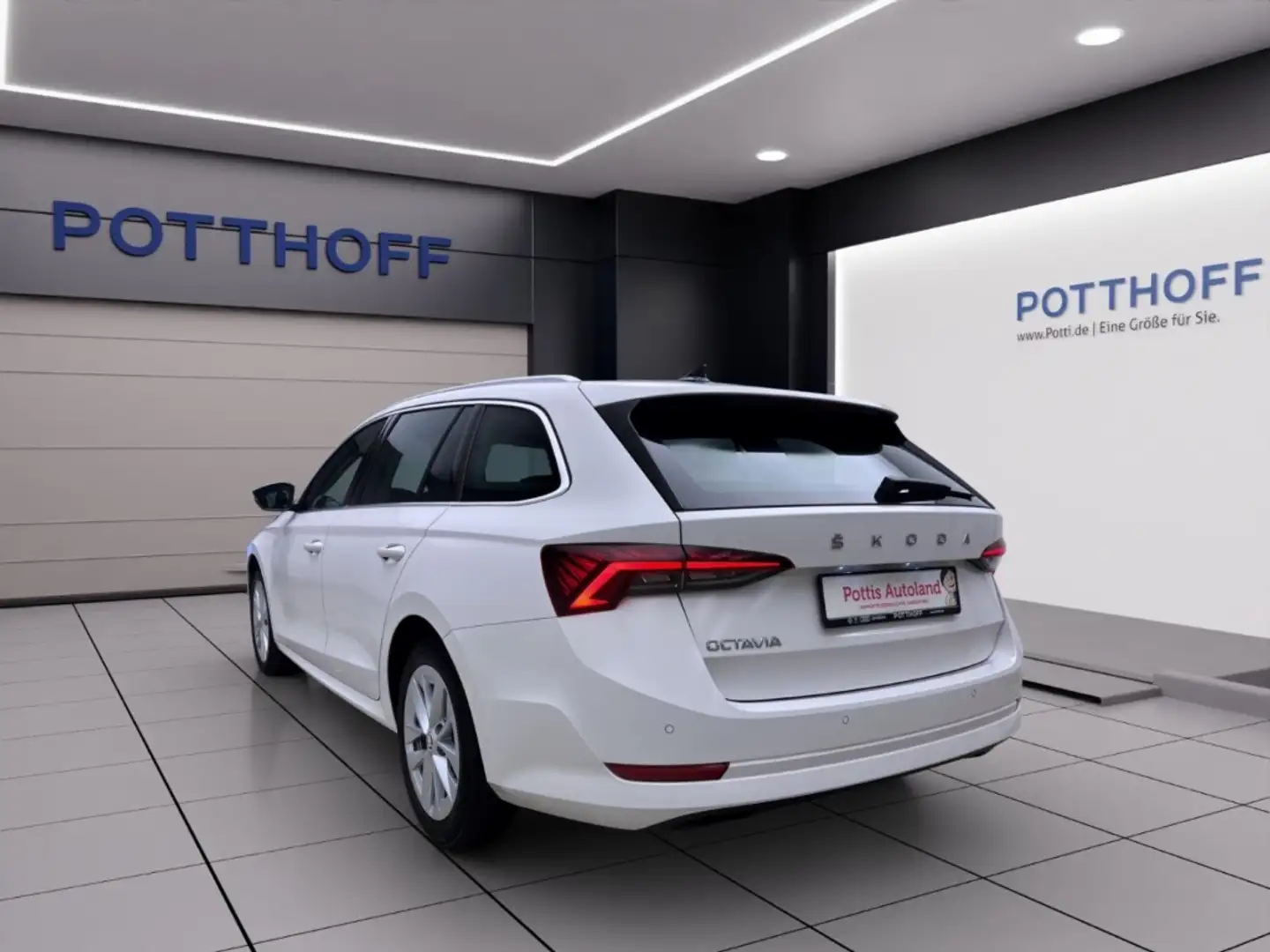 Skoda Octavia Combi 2.0 TDI STYLE NAVI AHK KLIMA PDC Weiß - 2