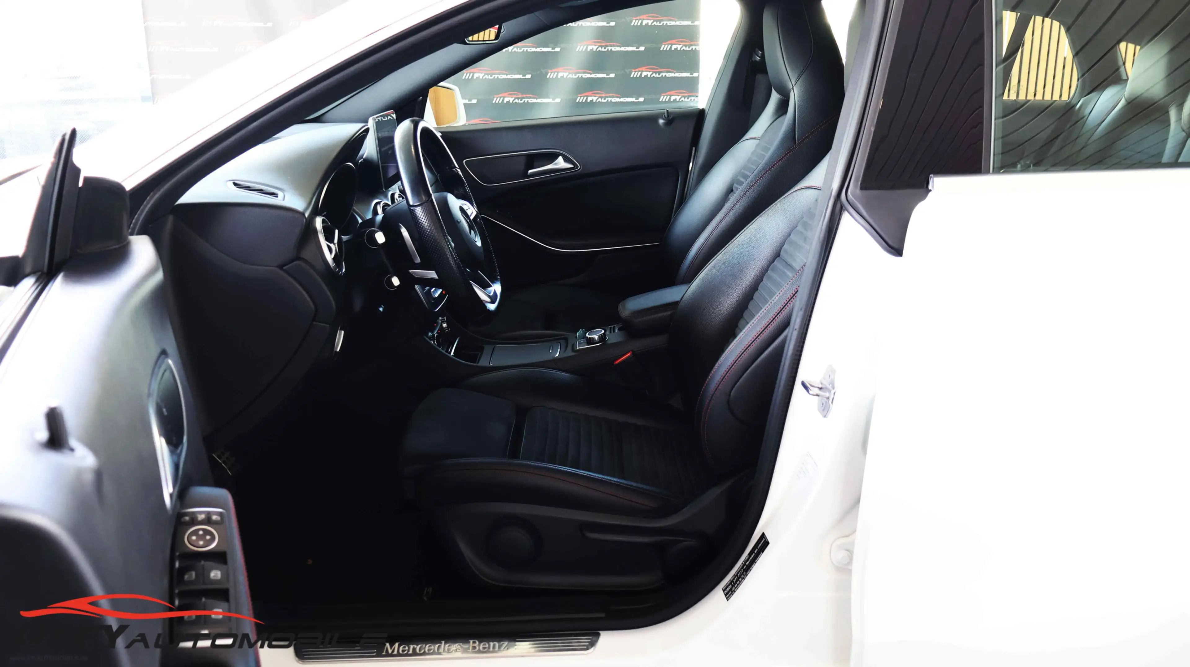 Mercedes-Benz CLA 220 CDI dAMG Line — photo 12