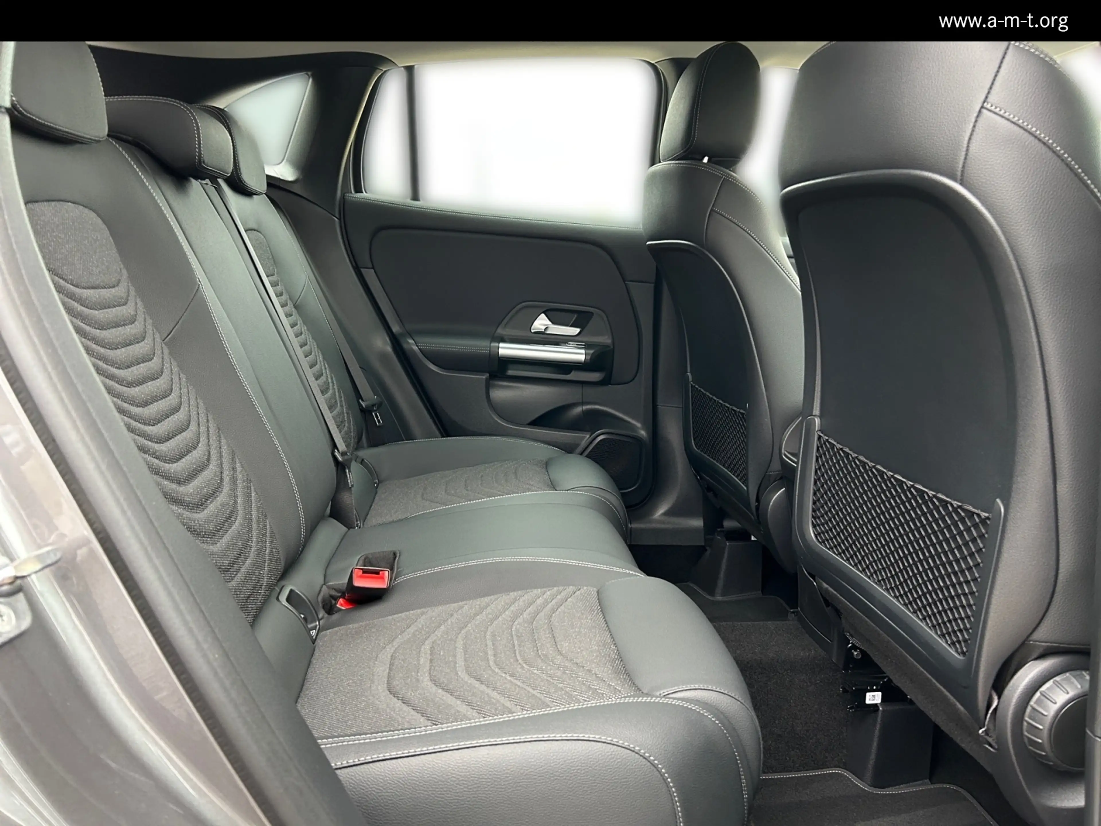 Mercedes-Benz GLA 200 GLA 200 Progressive Line Advanced*AHK*Multibeam — photo 13