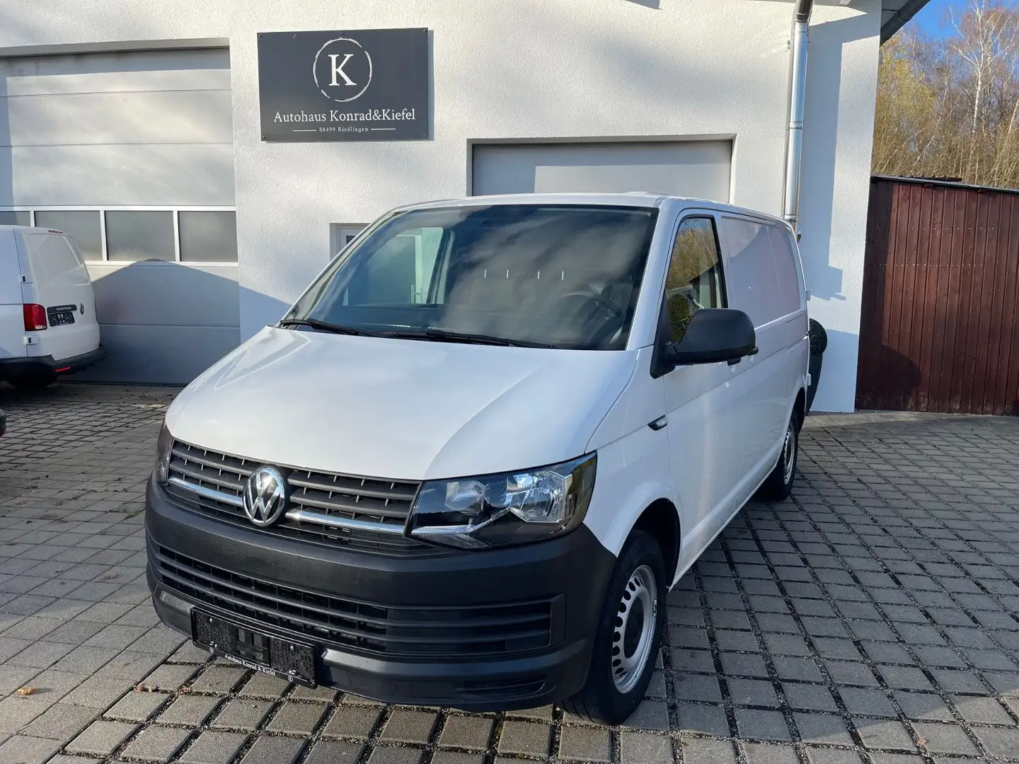 Volkswagen T6 Transporter Klima/PDC/AHK/Standheizung Blanc - 1