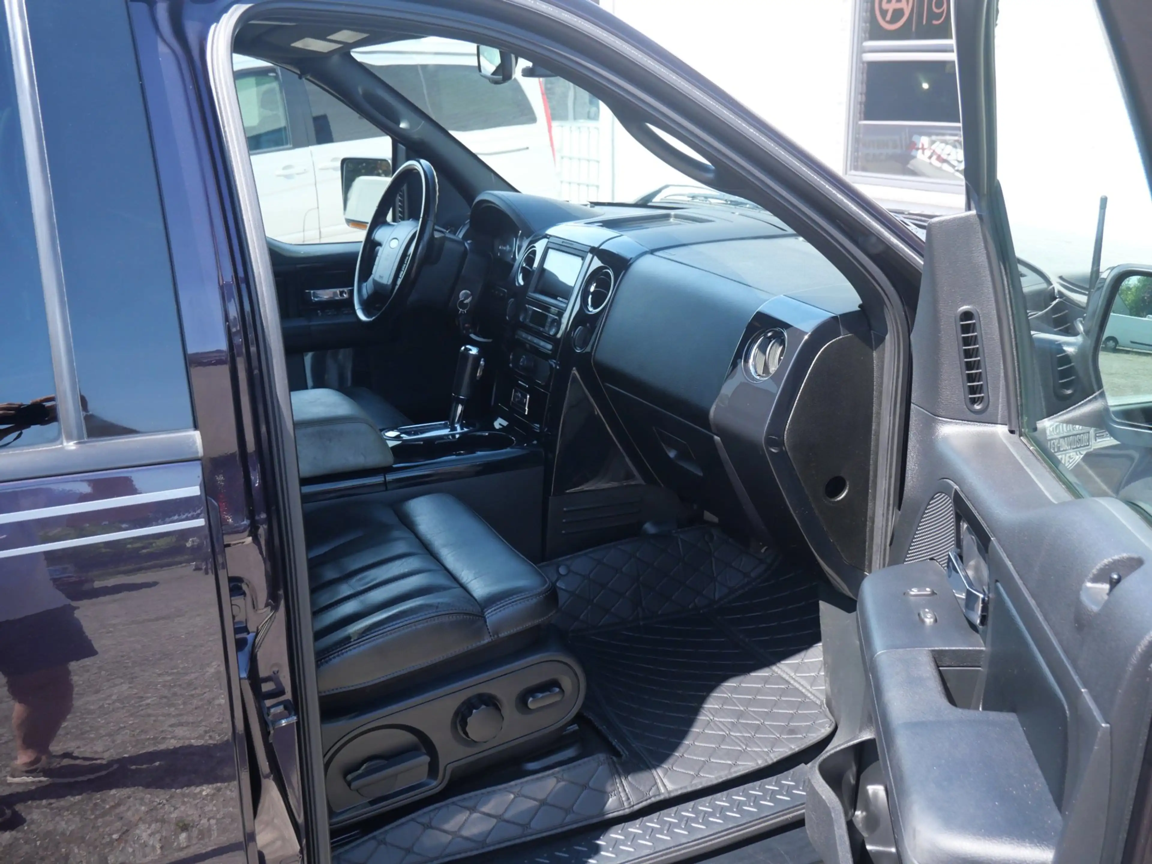 Ford F 150 4x4 Harley Davidson — photo 6