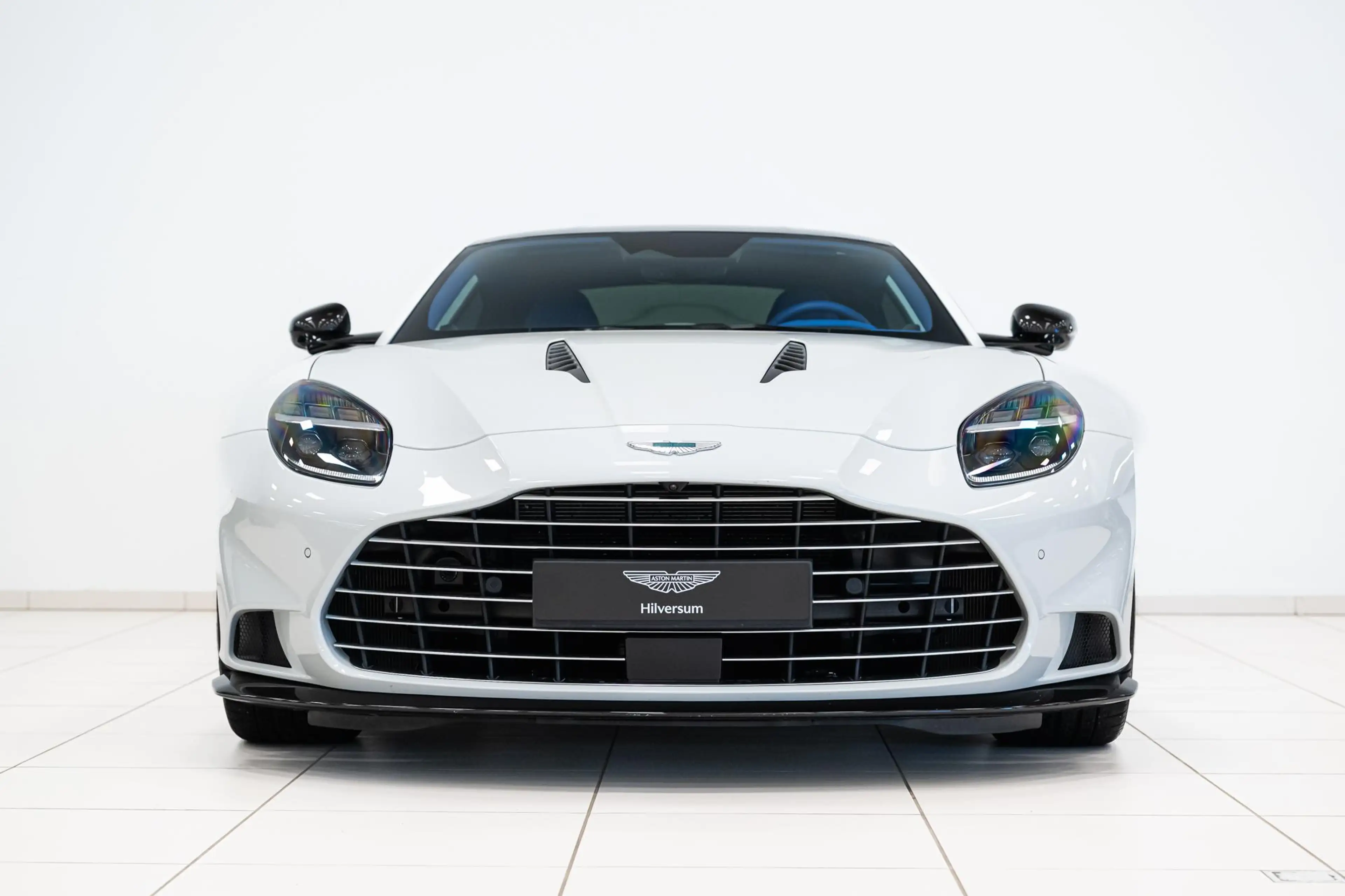 Aston Martin Vanquish Coupe | Full Options | 25MY Incl. BPM | — photo 12