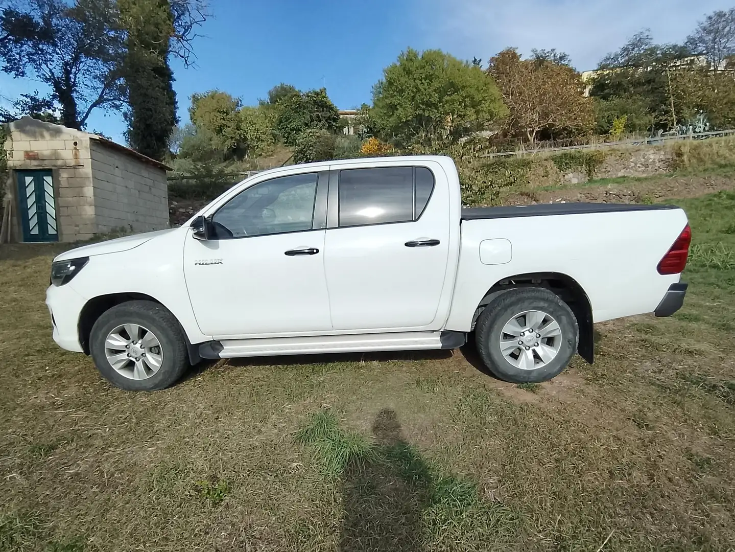 Toyota Hilux Hilux 2.4 d-4d double cab Lounge 4wd auto Bianco - 2