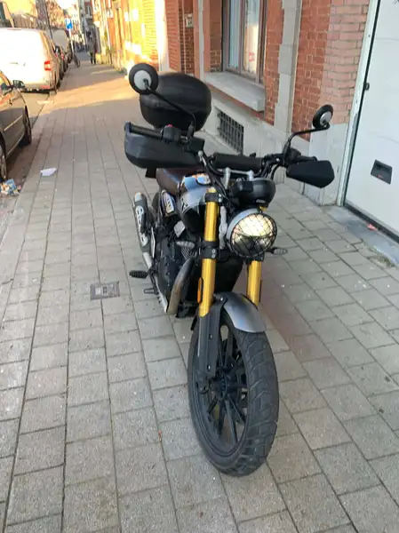 Triumph Scrambler 400 X - foto 5