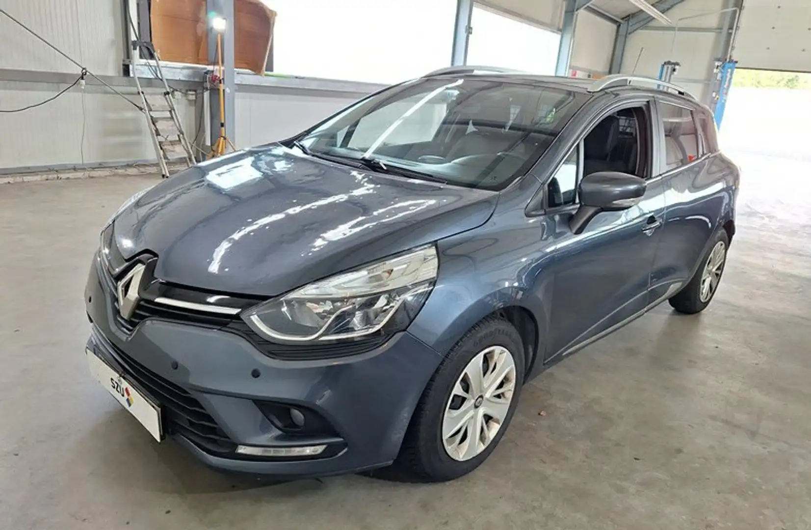 Renault Clio Grandtour 1.5 dCi Edition 1. Hand / Hagelschaden Grijs - 1