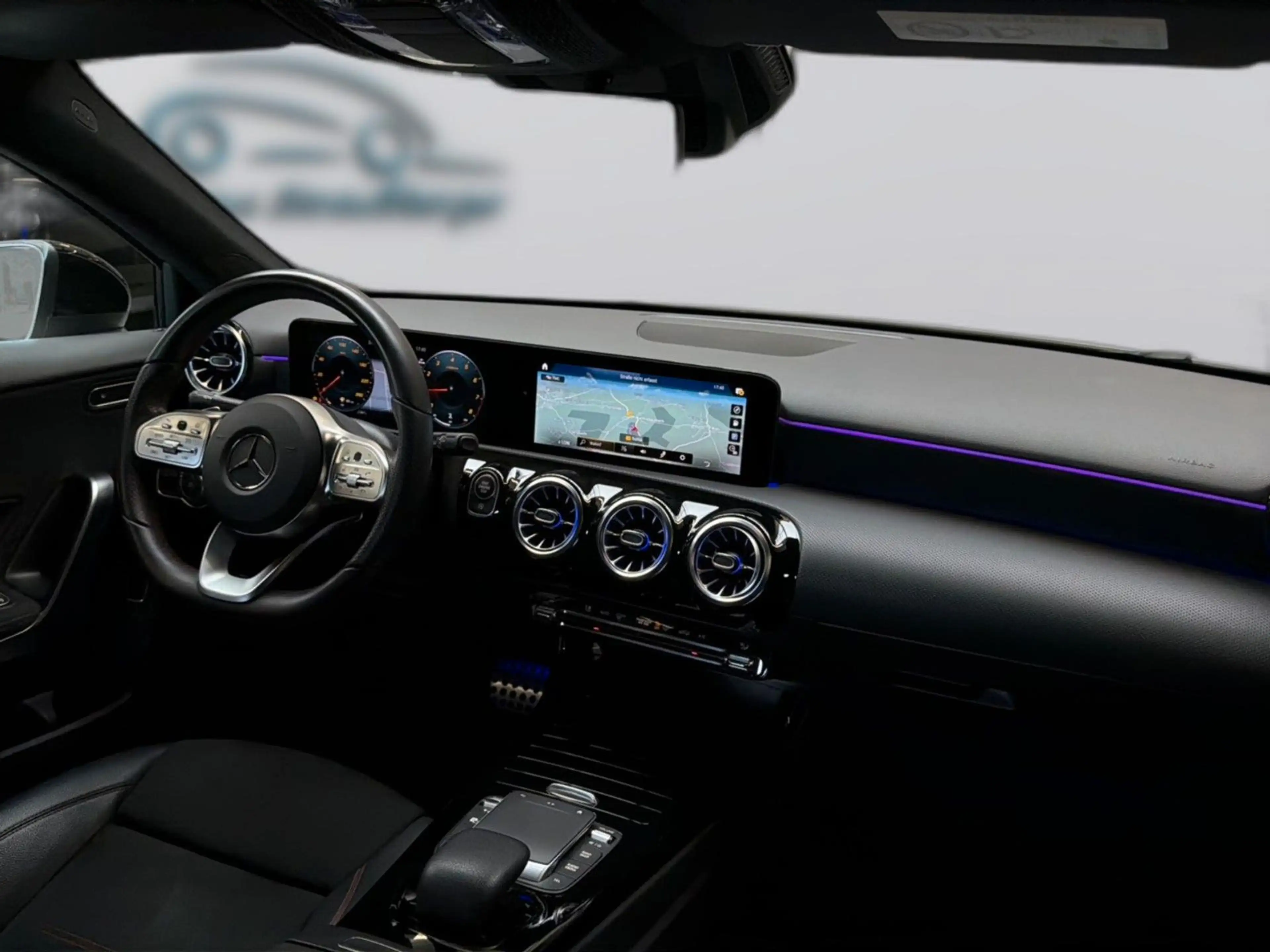 Mercedes-Benz A 200 Lim /LED/SHZ/PDC/Night-Paket/AMG Line/TEMP — photo 7