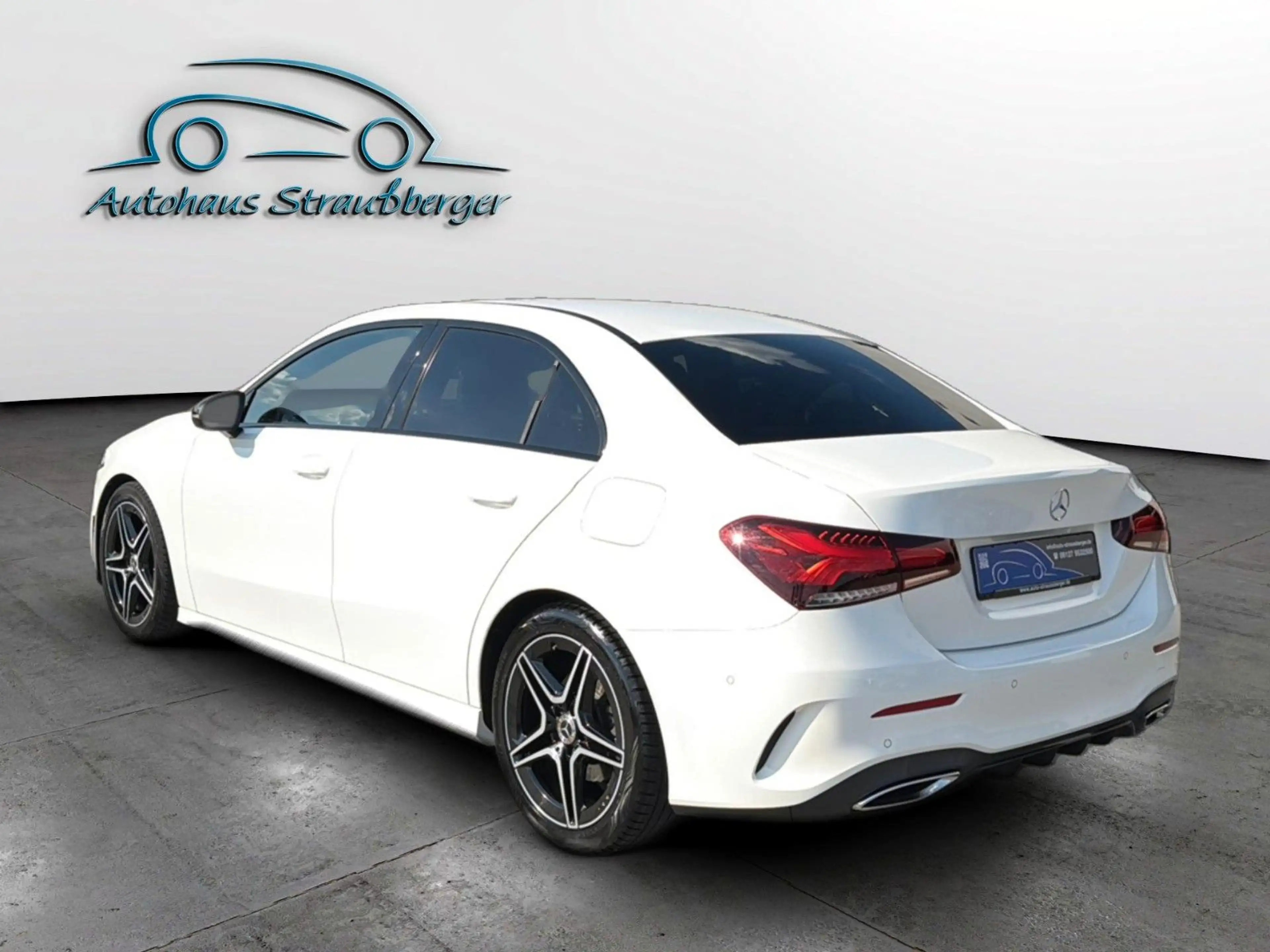 Mercedes-Benz A 200 Lim /LED/SHZ/PDC/Night-Paket/AMG Line/TEMP — photo 2