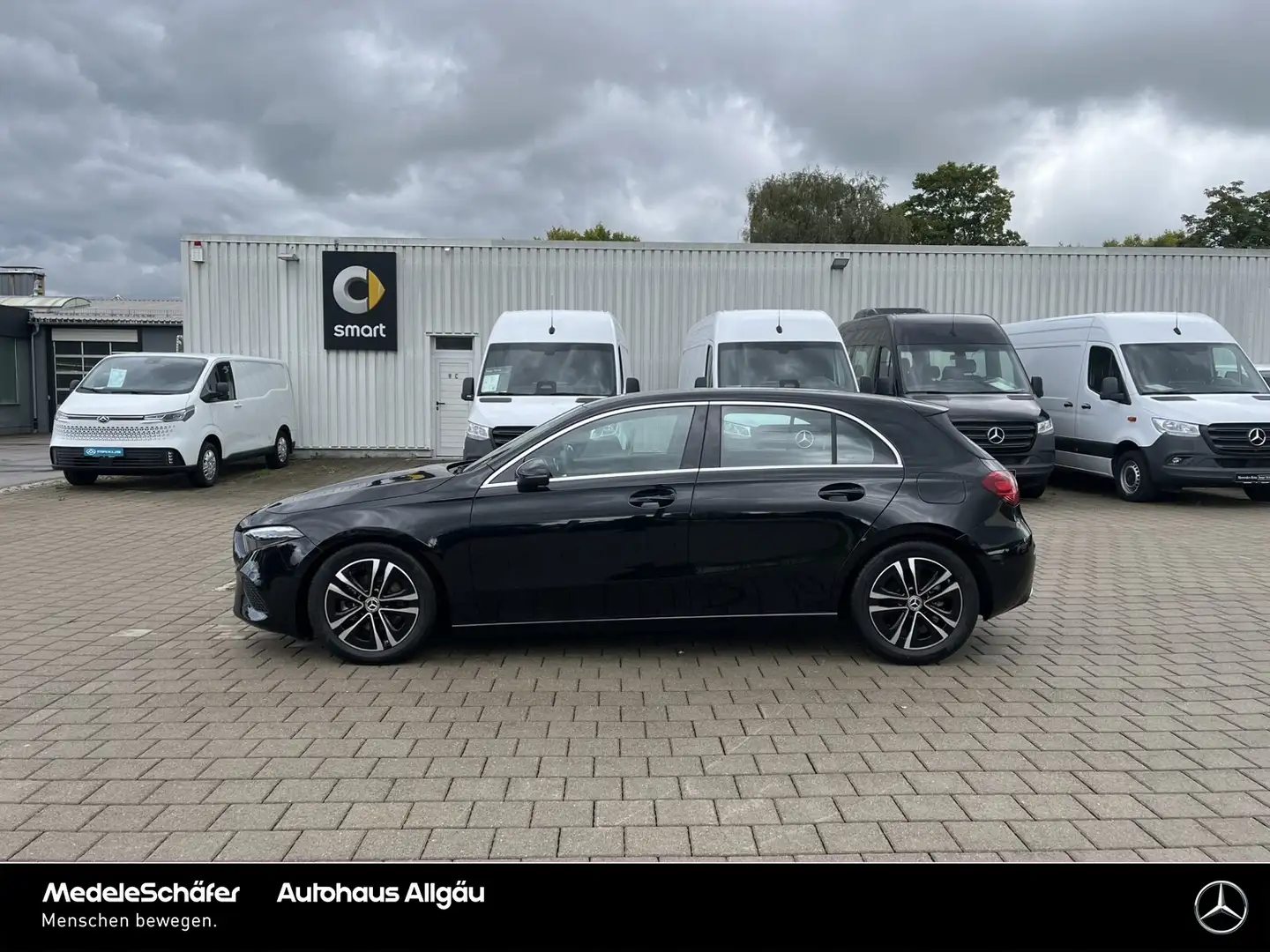 Mercedes-Benz A 200 A 200 d Progressive AHK LED Kamera Navi-groß Park Schwarz - 2