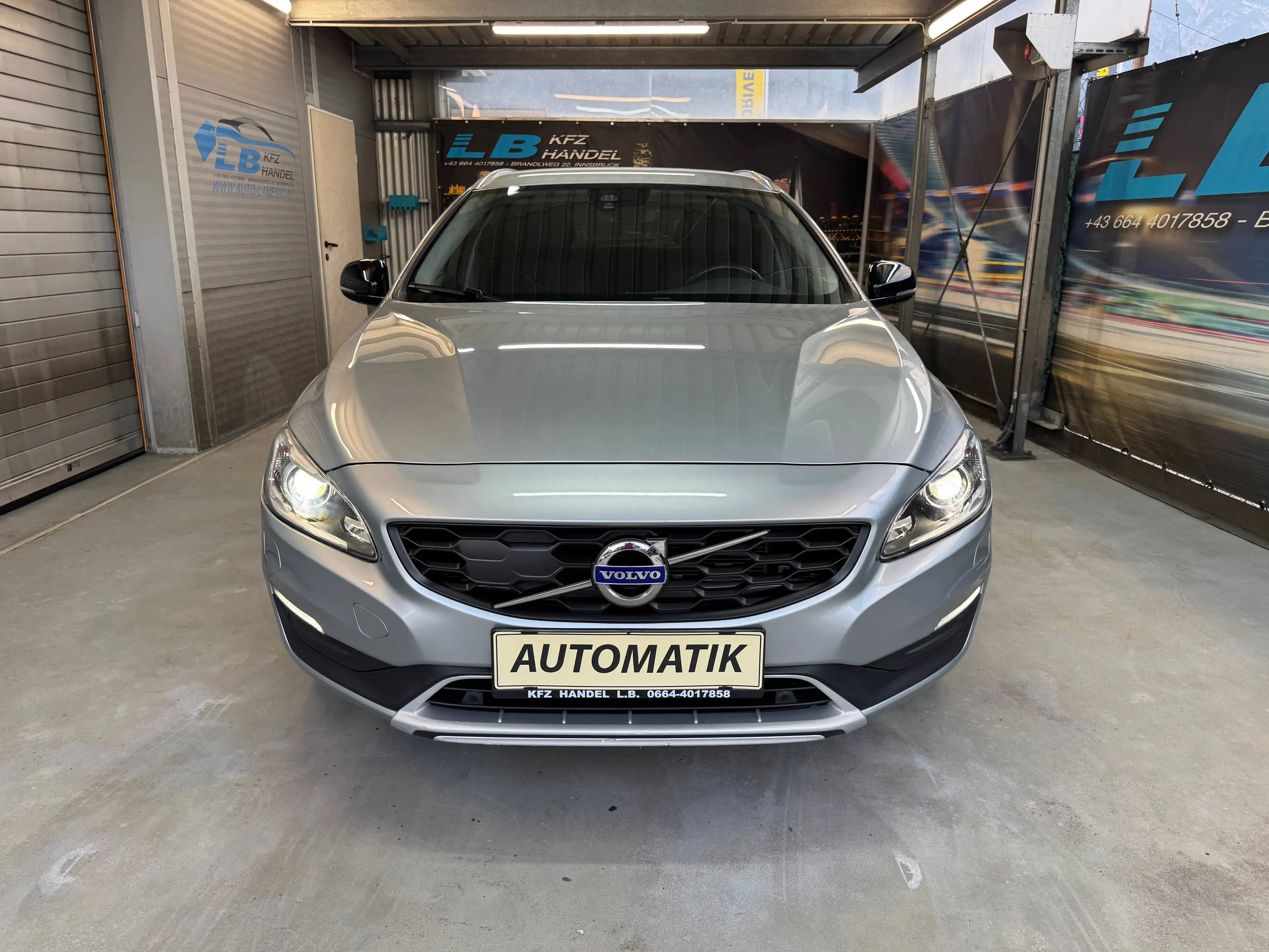 Volvo V60 Cross Country Kinetic — photo 2
