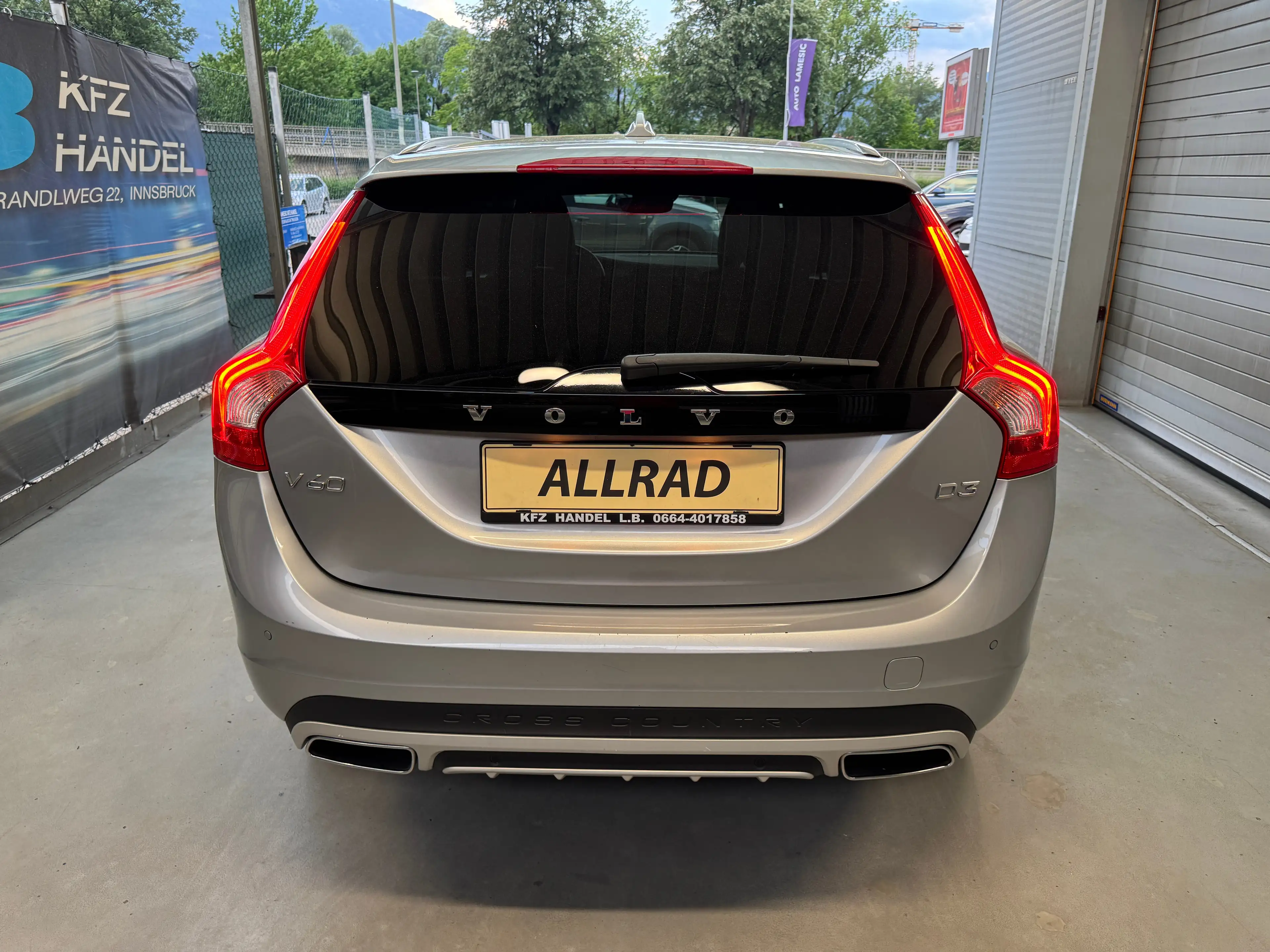 Volvo V60 Cross Country Kinetic — photo 8
