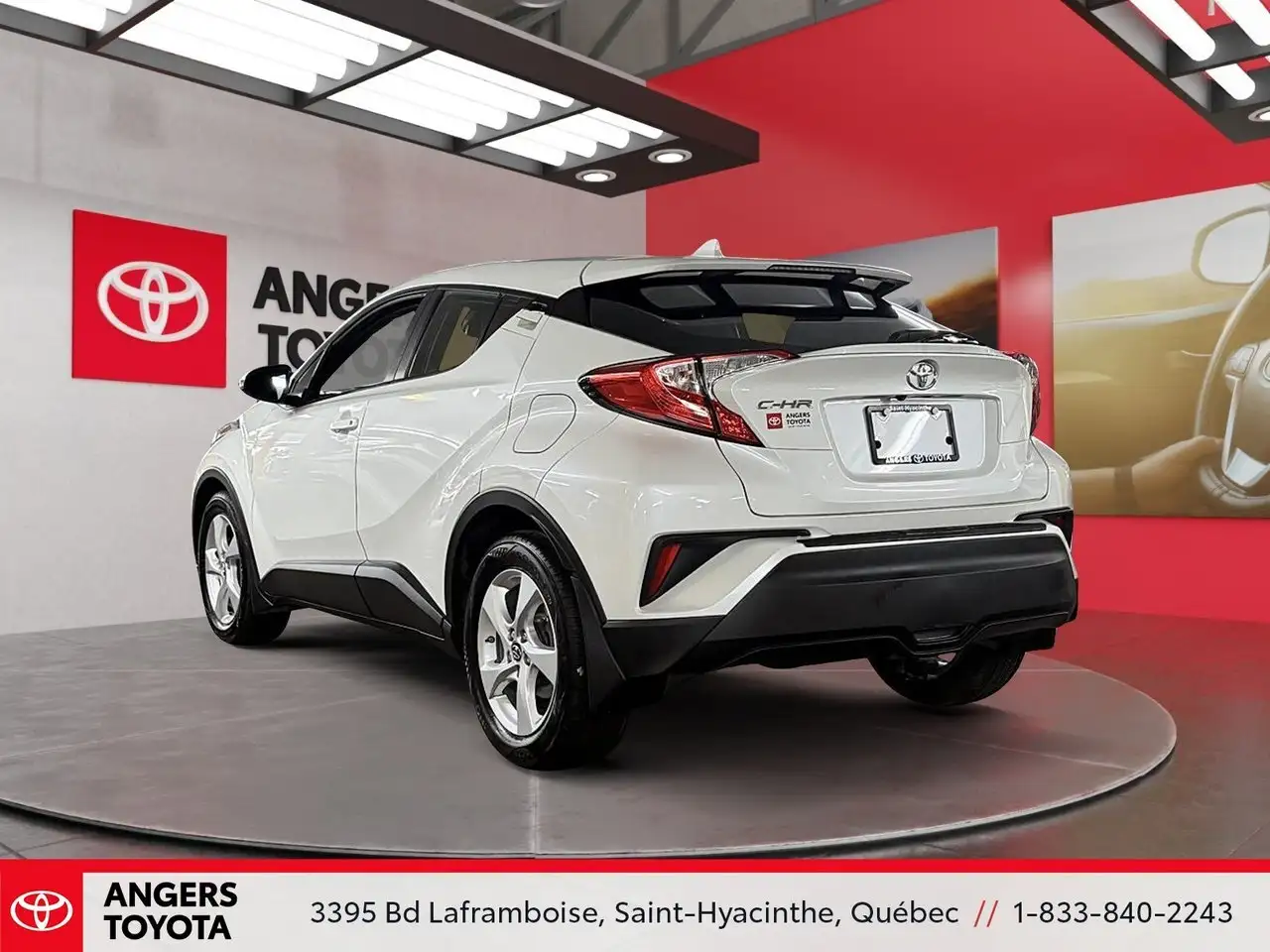 Toyota C-HR fotografie Toyota C-HR