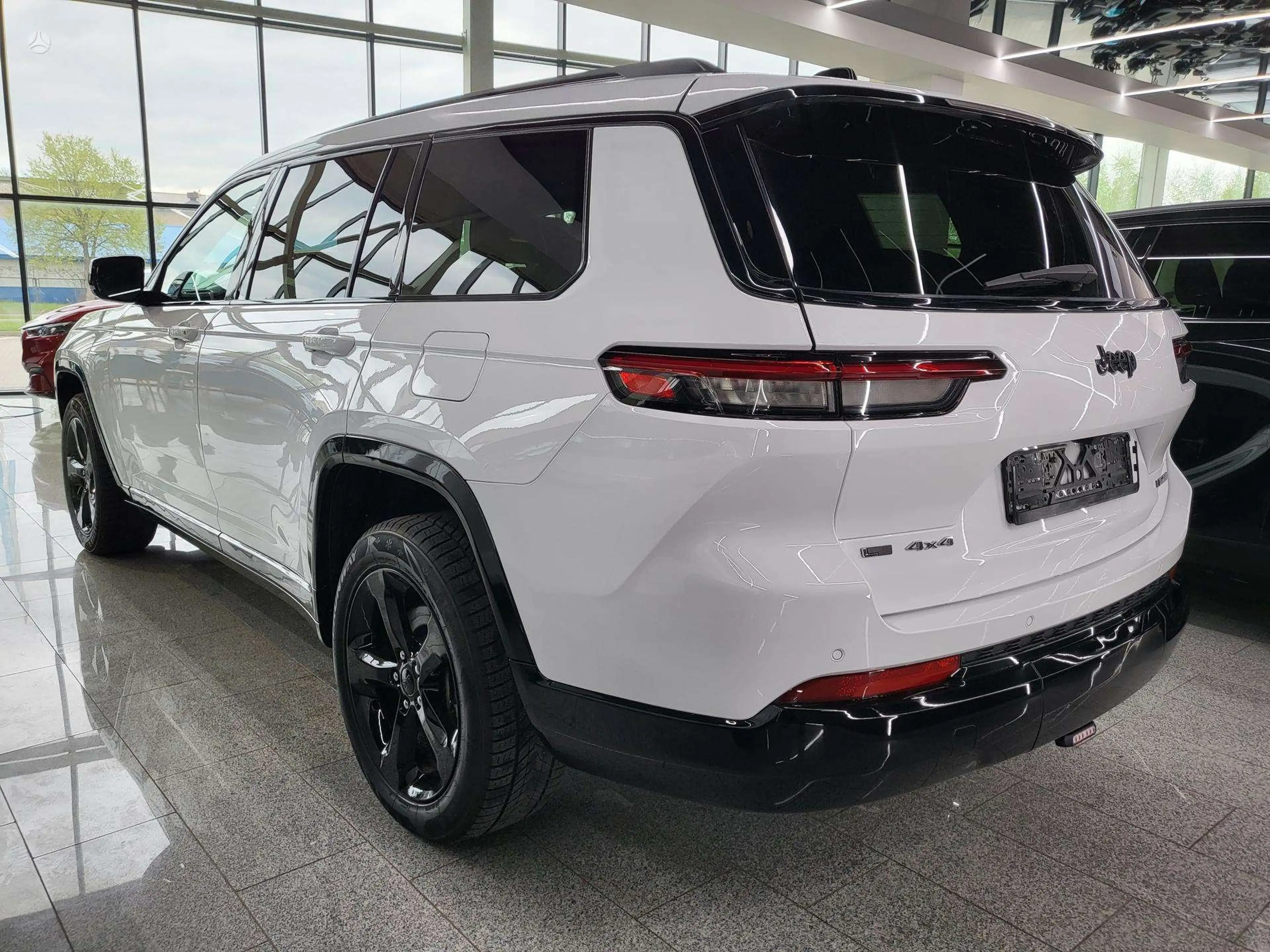 Jeep Grand Cherokee Grand Cherokee L Limited Vollausstattung — photo 3