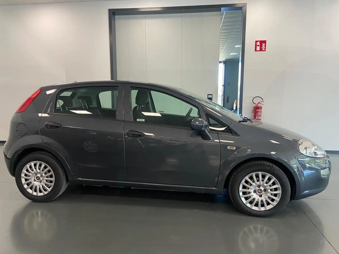 Fiat Punto Punto III  5p 1.3 mjt Street s 95CV Grau - 2