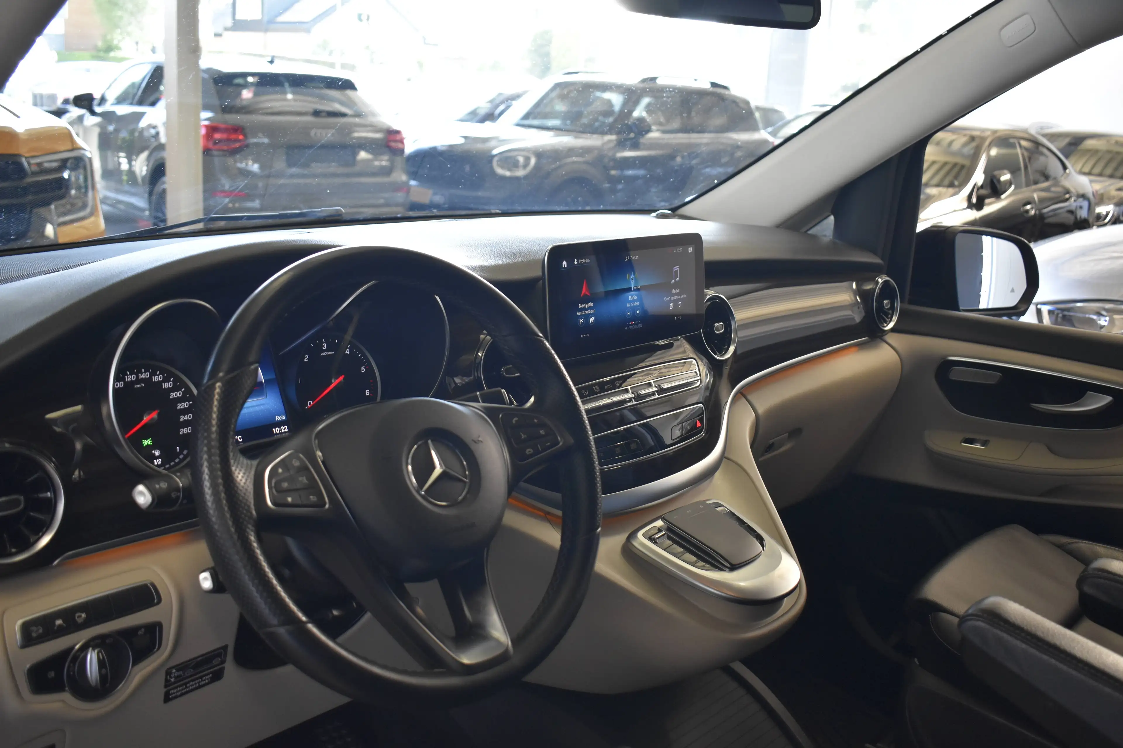 Mercedes-Benz V 300 MARCO POLO, 4MATIC, JENNART SOUNDSYSTEM, 360° CAMERA — photo 9