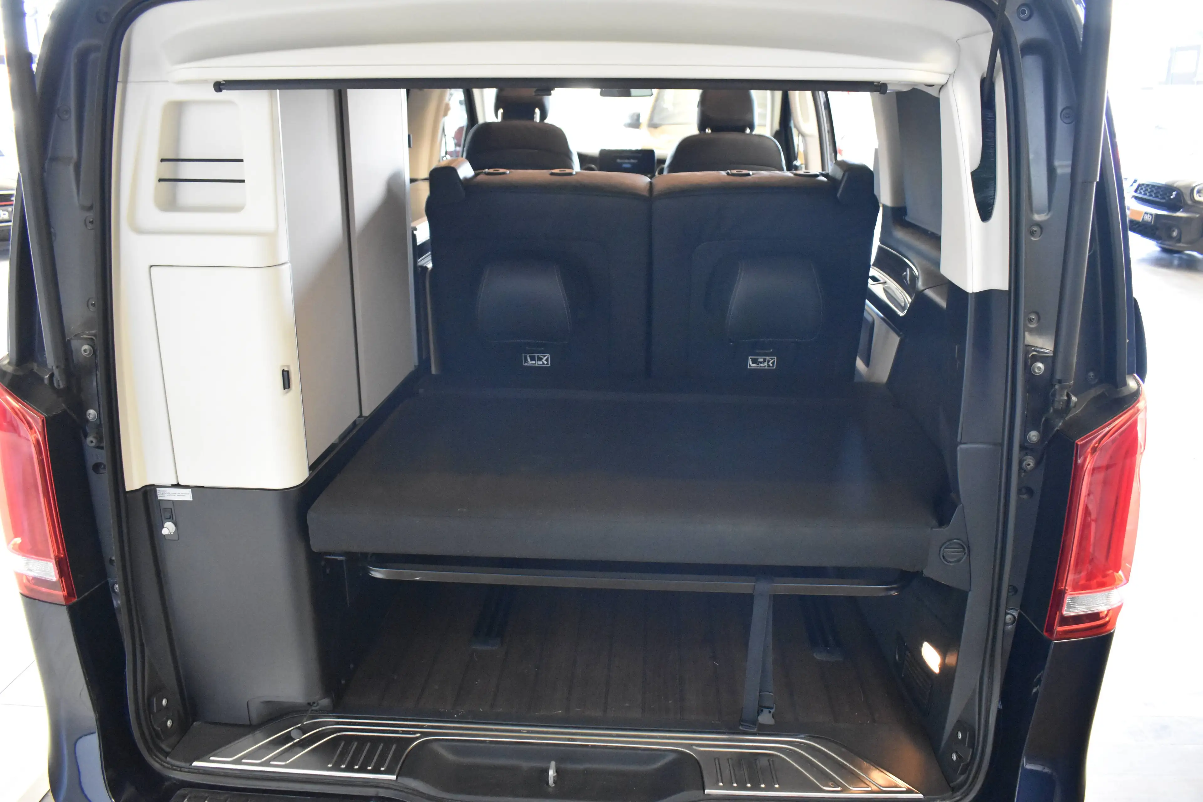 Mercedes-Benz V 300 MARCO POLO, 4MATIC, JENNART SOUNDSYSTEM, 360° CAMERA — photo 14