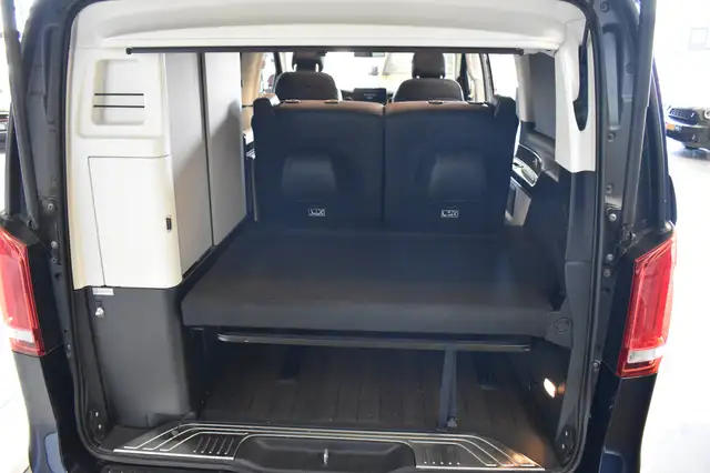 Mercedes-Benz V 300 view 14