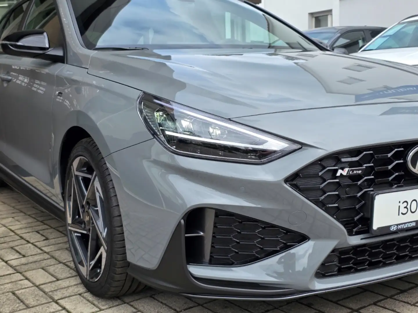 Hyundai i30 Kombi 1.5 T-GDI 7-DCT N LINE, Navi, Voll-LED, Kame Grigio - 2