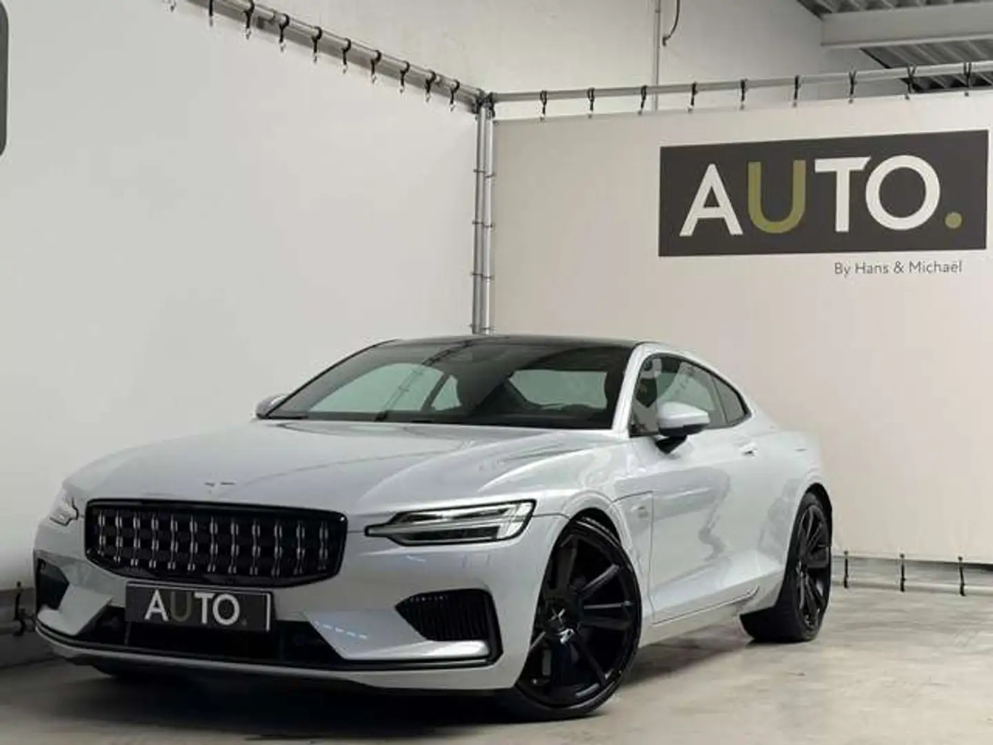Polestar 1 Polestar 1 2.0 Turbo PHEV Launch (442 kW) Magnesium in showroomstaat - 1