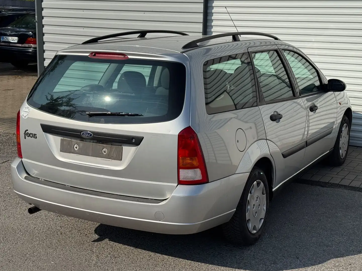 Ford Focus Kombi-1. Hand-Klima-Zahnriemen gewechselt Zilver - 2