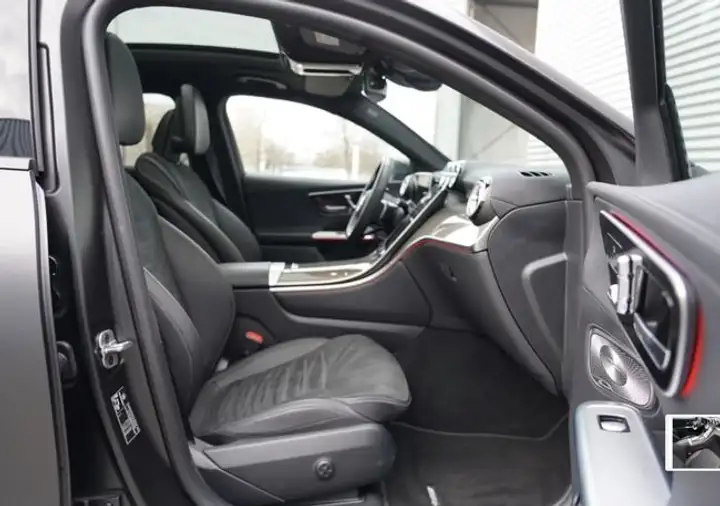 Mercedes-Benz GLC 2024, foto 26