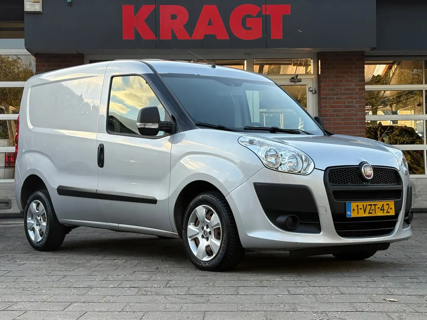 Fiat Doblo Cargo 1.3 MultiJet NAP/EURO5/EXPORT/ Zilver - 2