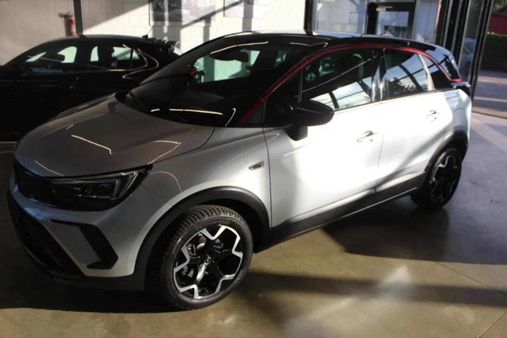 Opel Crossland 1.2 Automatik GS Silber - 2