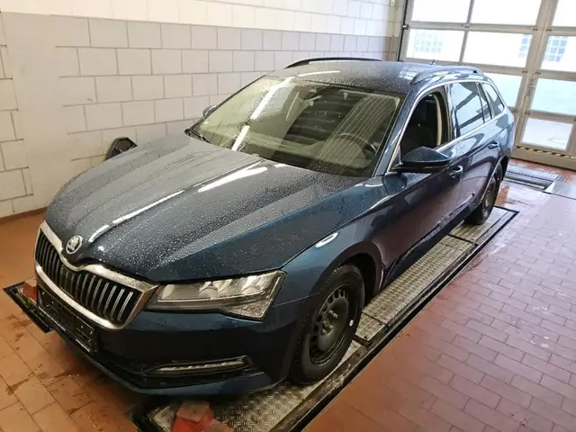 Skoda Superb 2.0 TDI LED*NAVI*VIRTUAL*ACC*PDC*SITZHZG