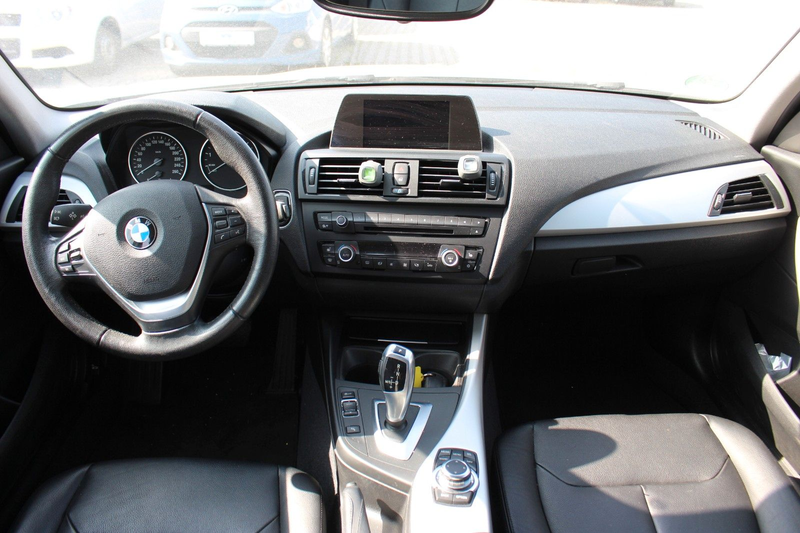 BMW 118 i Sport Line/VOLL SHEFT/BI XENON/LEDER/SHZ/BT — photo 9
