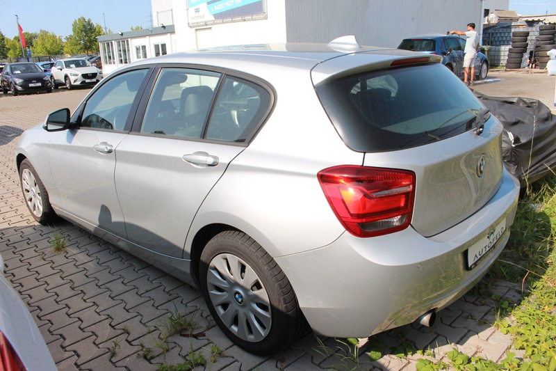 BMW 118 i Sport Line/VOLL SHEFT/BI XENON/LEDER/SHZ/BT — photo 5