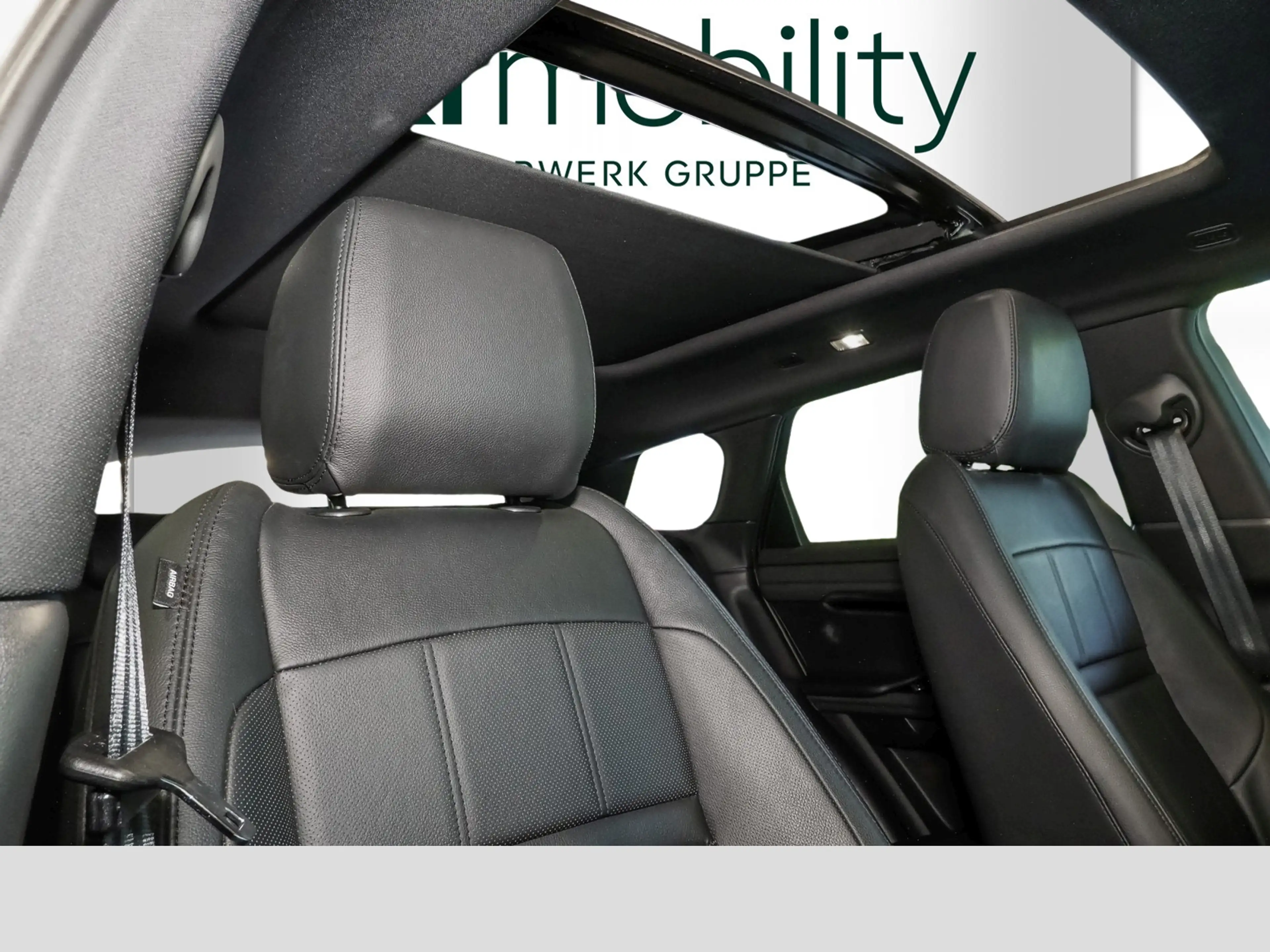 Land Rover Range Rover Evoque R-DYNAMIC SE D 200 MHEV — photo 2