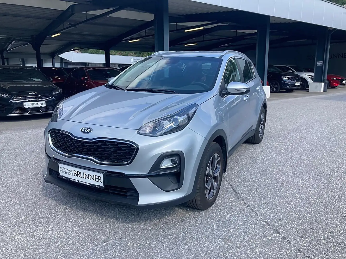Kia Sportage 1,6 CRDI MHD AWD Silber DCT Aut. Silber - 2