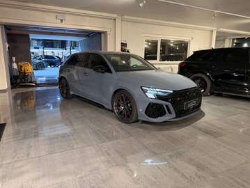 SPORTBACK * B&O * CAMERA * HEAD UP * RS DYNAMIC PLUS PACK * CARBON * DCC * MATRIX * RS UITLAAT * KIT V-MAX *