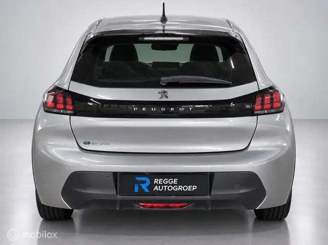 Peugeot E-208 view 8