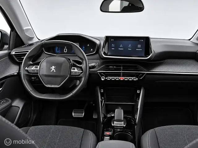 Peugeot E-208 view 2