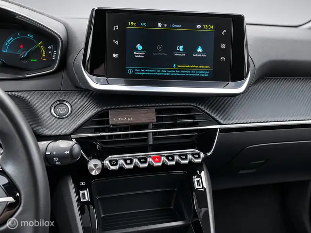Peugeot E-208 view 12